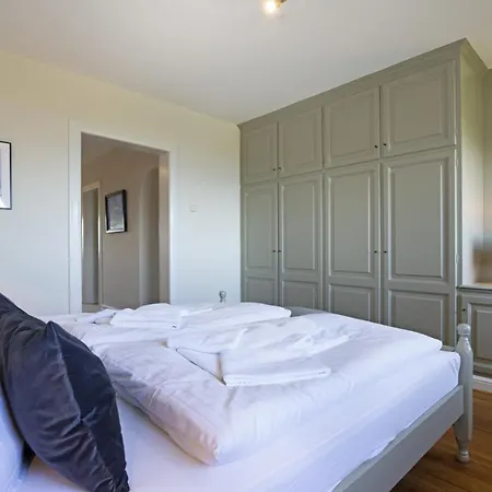 Mero Holiday home